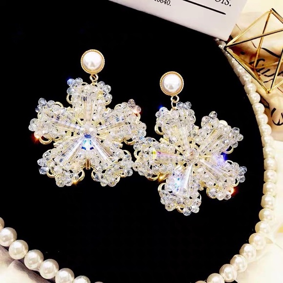 Jewelry - Silver-plated Crystal Flower Stud Earrings